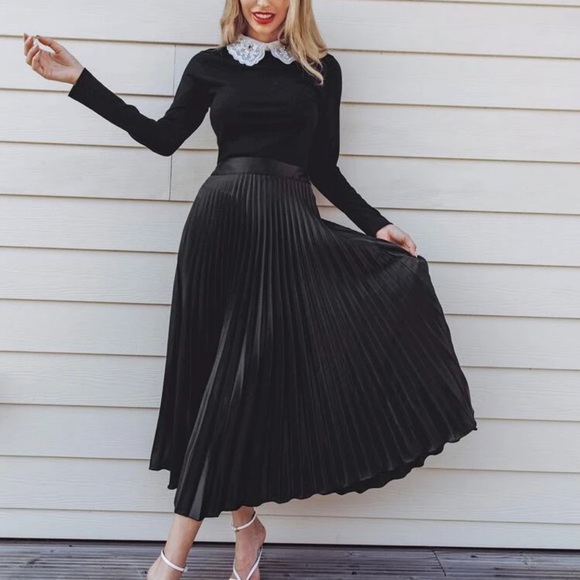 Black satin accordian pleated maxi skirt high-waist - Picture 4 of 5